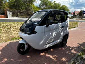 MINI SAMOCHÓD SARINI TITO S 3-kołowy 3000W 58AH KOLOR BIAŁO-CZARNY