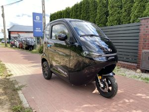 MINI SAMOCHÓD SARINI TITO Y 3-kołowy 2000W 52AH KOLOR CZARNY