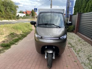 POJAZD UŻYTKOWY SARINI TITO P 3-kołowy 3000W 130AH LIFEPO4 KOLOR SZARO-CZARNY