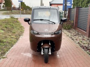 MINI SAMOCHÓD SARINI TITO Y LIMITED EDITION 3-kołowy 2000W 52AH KOLOR BRĄZOWY
