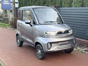 SAMOCHÓD ELEKTRYCZNY SARINI X7 3000W LIFEPO4 72V 105AH 4 KOŁOWY KOLOR SZARY