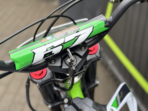 CROSS 140CM3 INFERNO 67 KOŁA 19/16 E-START rozruch elektryczny SKRZYNIA MANUALNA KOLOR ZIELONY - obrazek 10