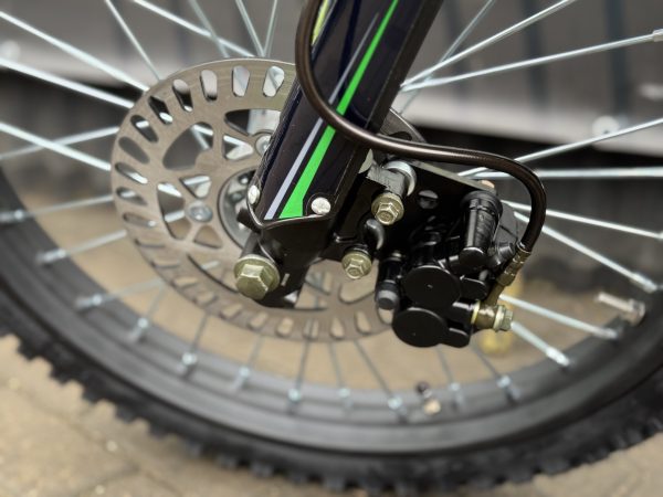 CROSS 140CM3 INFERNO 67 KOŁA 19/16 E-START rozruch elektryczny SKRZYNIA MANUALNA KOLOR ZIELONY - obrazek 12
