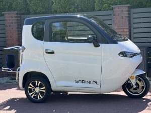 MINI SAMOCHÓD SARINI TITO H Z GENERATOREM 3-kołowy 2000W 65AH KOLOR BIAŁO-CZARNY