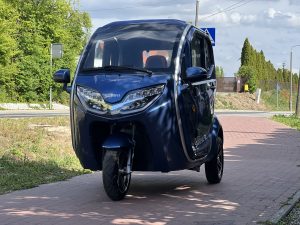 MINI SAMOCHÓD SARINI FIBI H 3-kołowy 2500W 72V 58AH KOLOR NIEBIESKI Z GENERATOREM