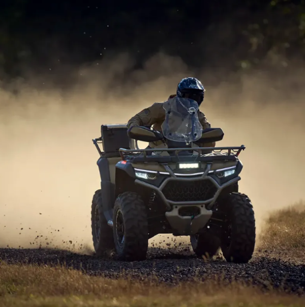QUAD 1000CM3 CF MOTO 1000 OVERLAND C-FORCE EFI 4X4 EPS NEW do rejestracji, homologacja: T3B KOLOR PIASKOWY - obrazek 2