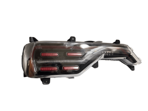 LAMPA PRAWA TYŁ SARINI TITO 2