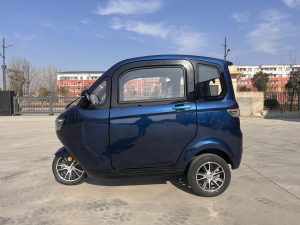 MINI SAMOCHÓD SARINI TITO 3 3-kołowy 2000W 58AH KOLOR NIEBIESKI